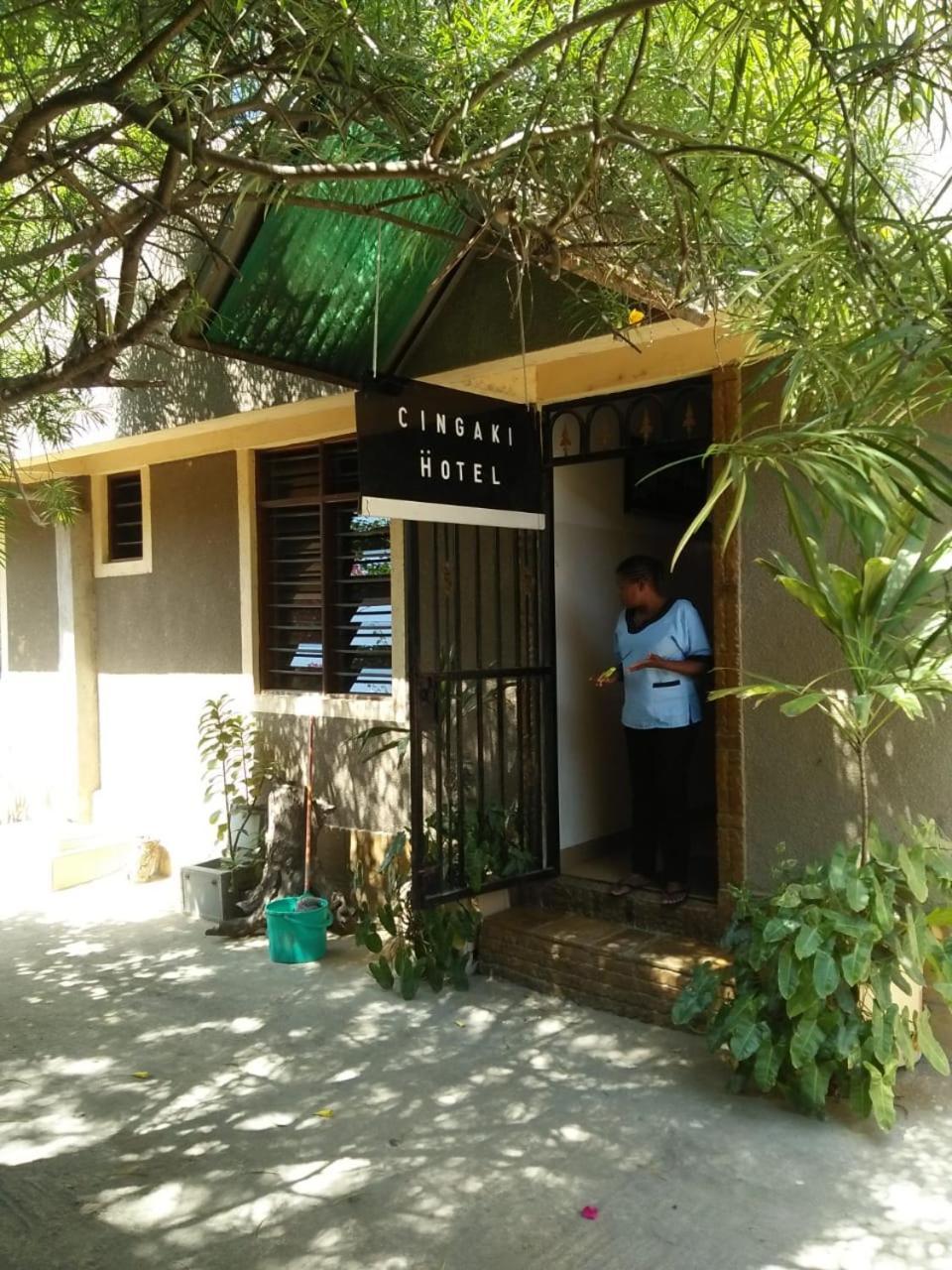 Cingaki Hotel Mombasa Exterior photo